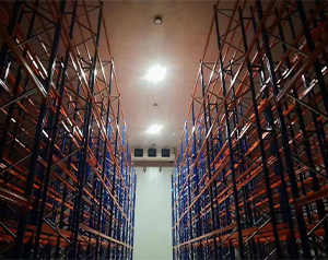 自動化高層貨架倉庫的優(yōu)點是什么？